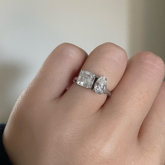 Moissanite Toi Et Moi Ring Size 5 - Picture 1 of 7